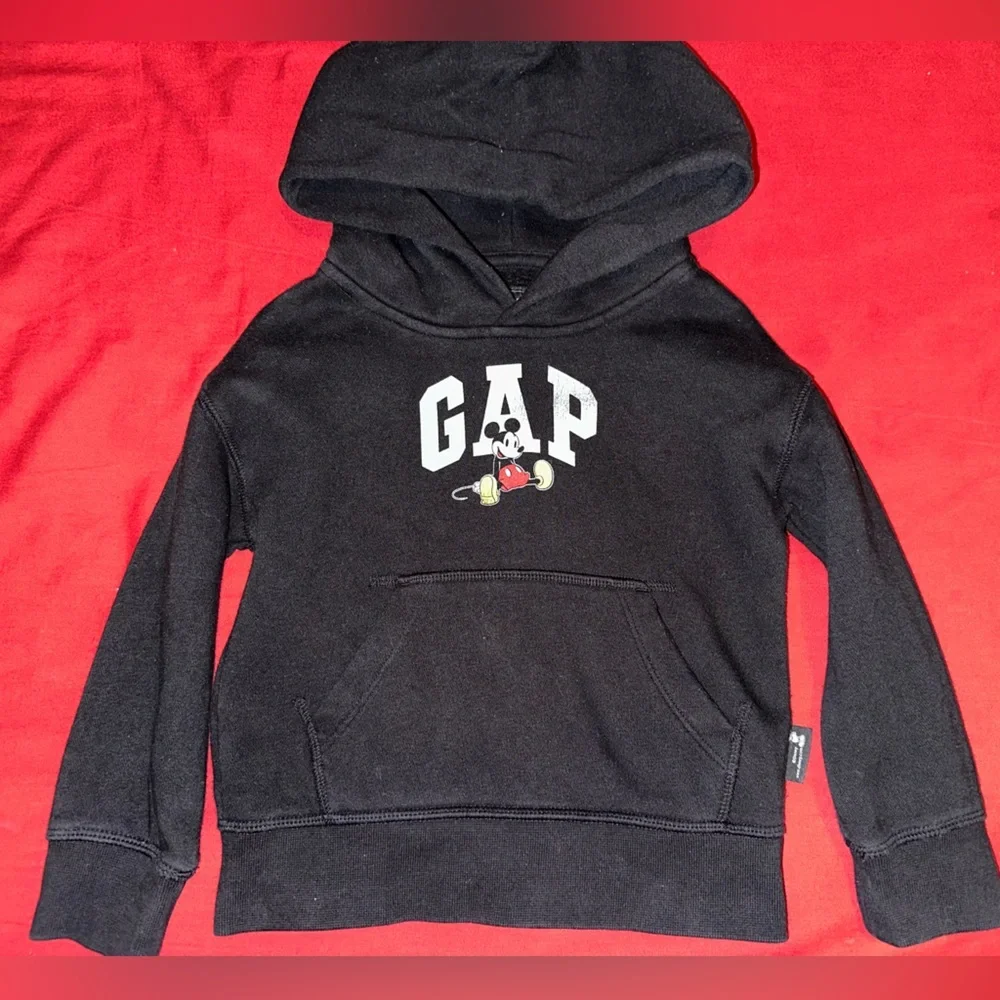 Gap‎ Disney Sweatshirt​